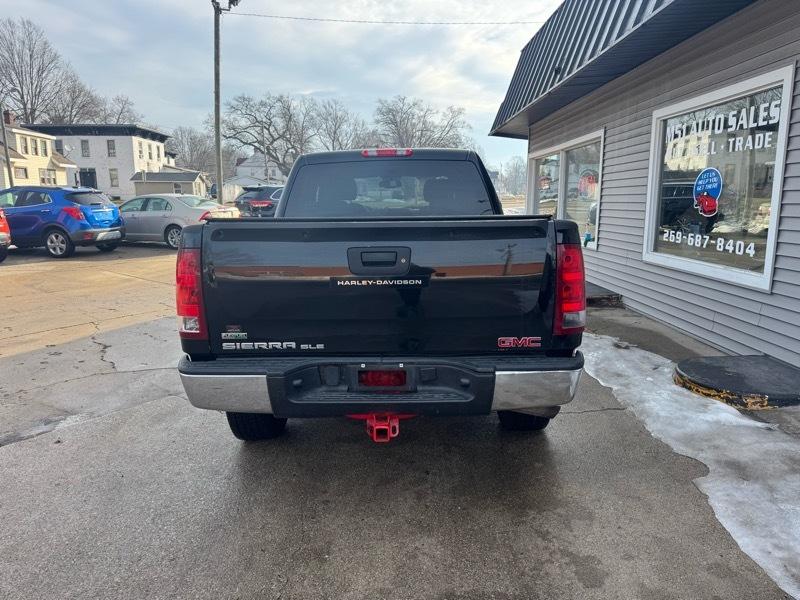 GMC Sierra 1500 SLE Crew Cab 4WD 2011