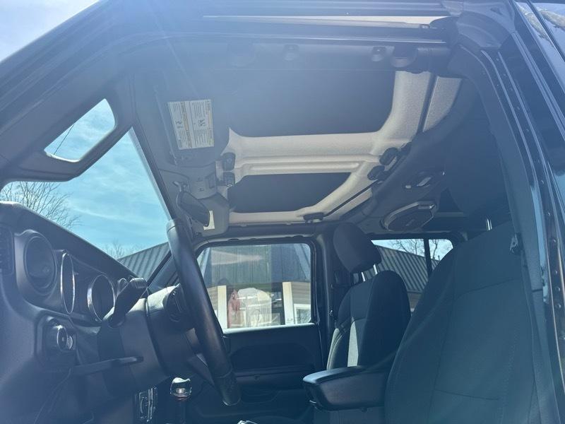 Jeep Wrangler Unlimited Sport 2018