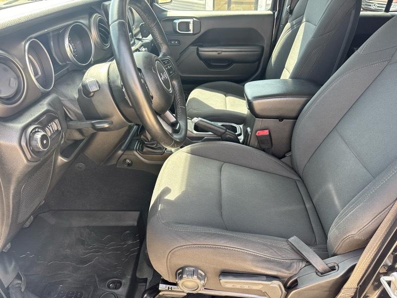 Jeep Wrangler Unlimited Sport 2018