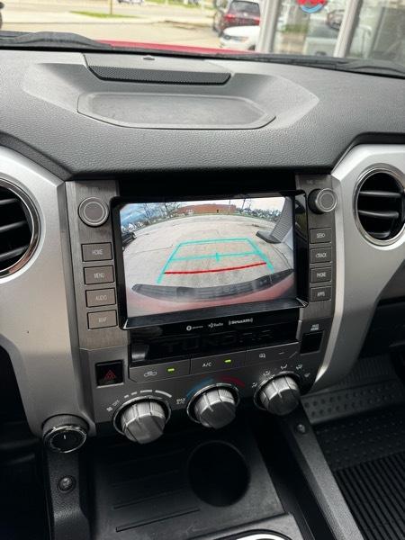 Toyota Tundra SR5 5.7L V8 Double Cab 4WD 2021