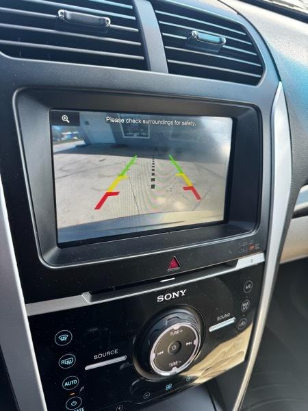 Ford Explorer Limited FWD 2011