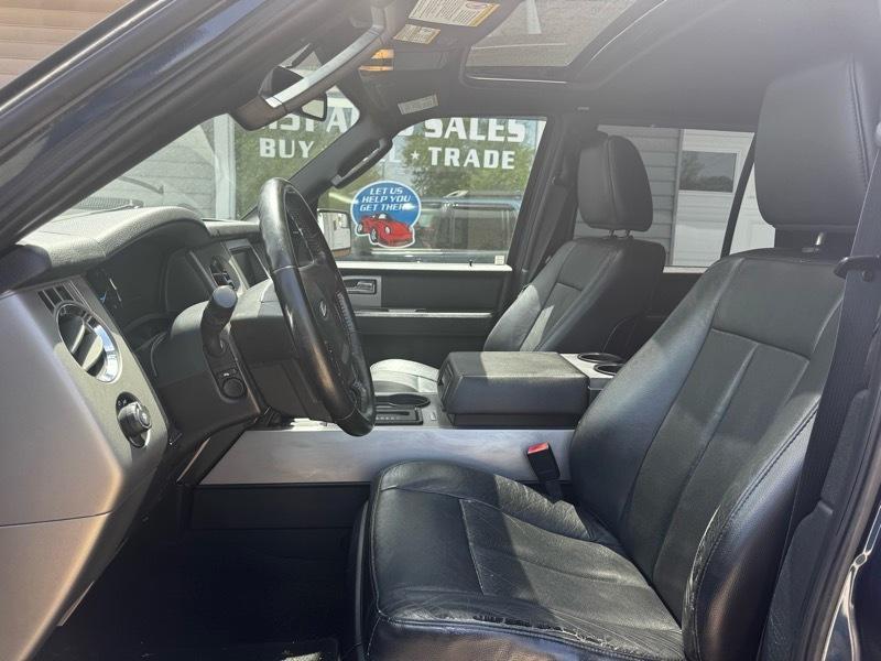Ford Expedition XLT 4WD 2015