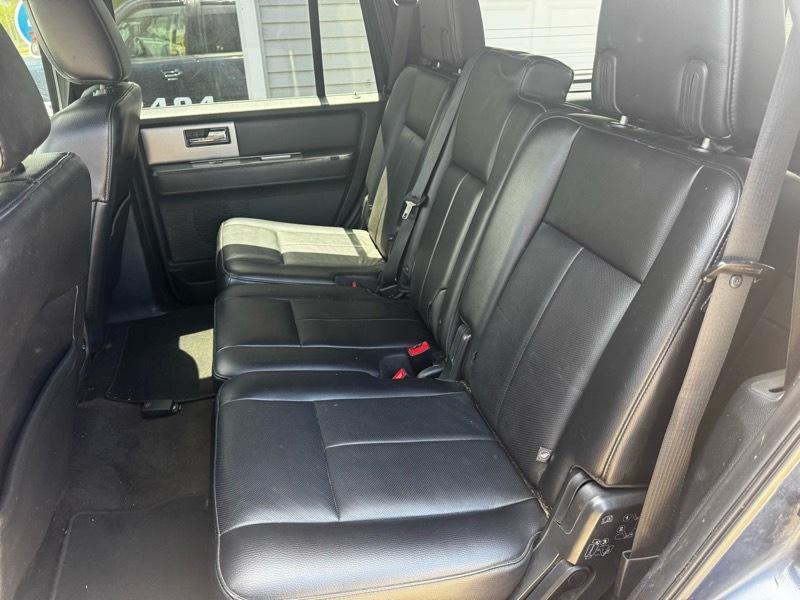 Ford Expedition XLT 4WD 2015