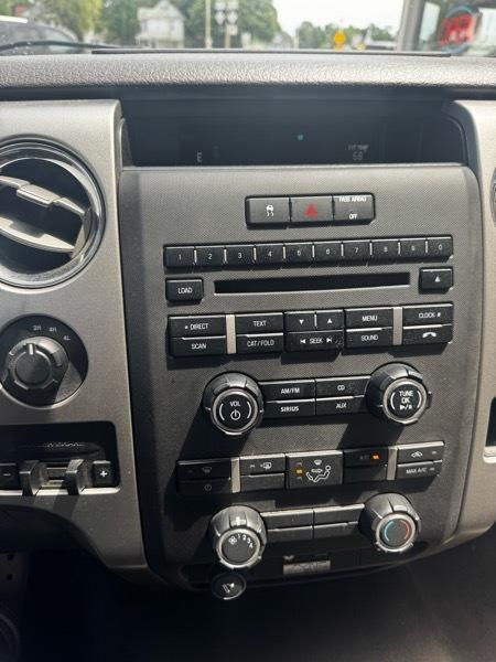 Ford F-150 XLT SuperCab 8-ft. Bed 4WD 2010