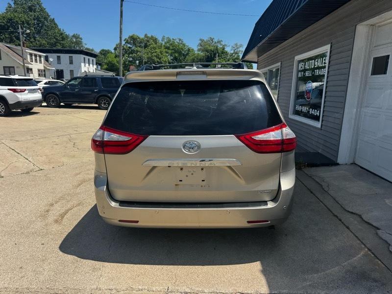 Toyota Sienna XLE Limited 7-Passenger 2015