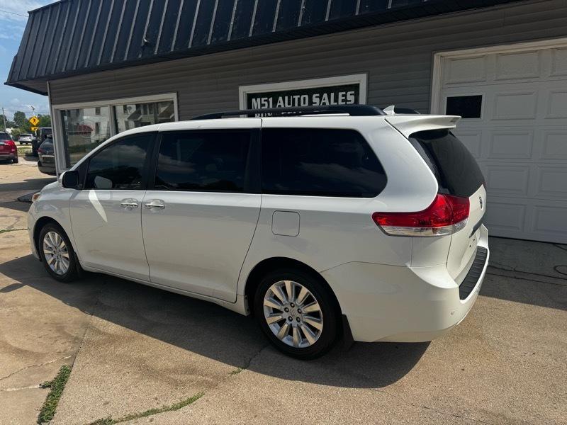Toyota Sienna Limited AWD 7-Passenger V6 2013