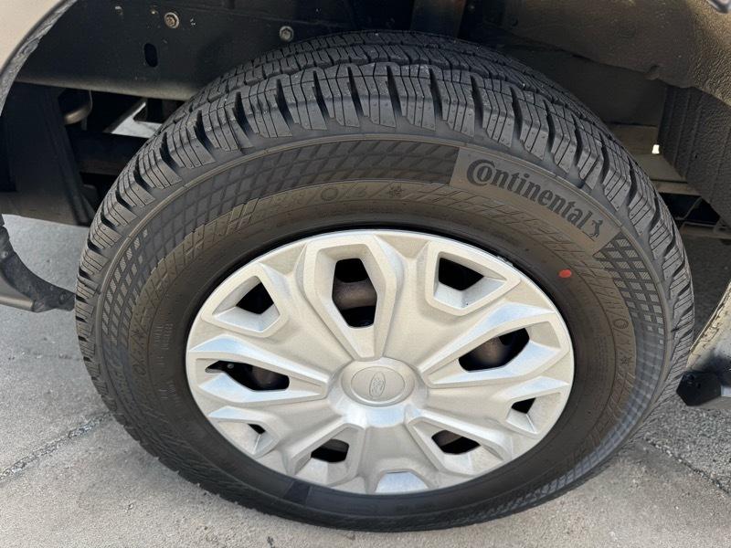 Ford Transit 250 Van Low Roof 60/40 Pass.130-in. WB 2019