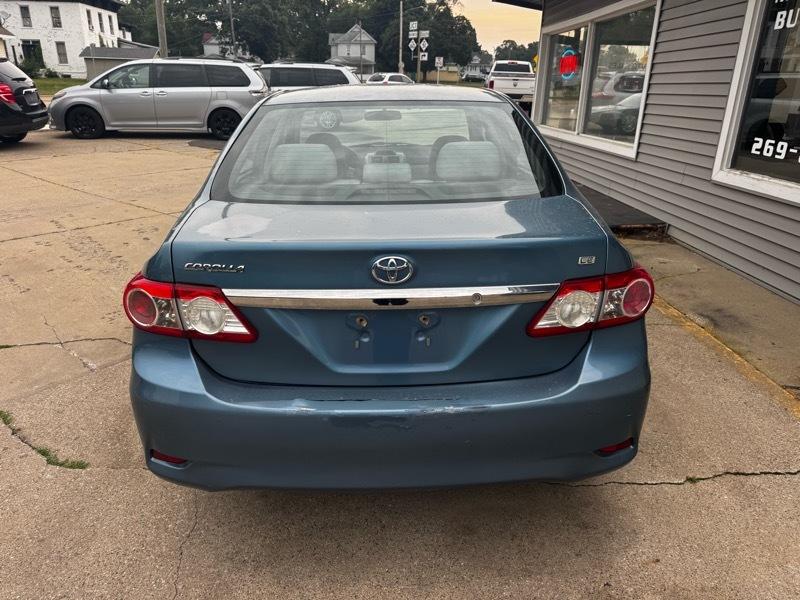 Toyota Corolla LE 2013