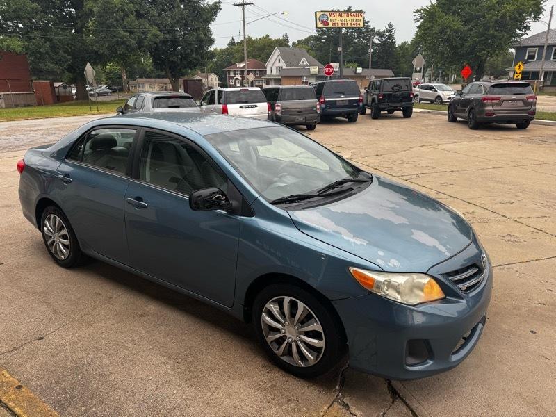 Toyota Corolla LE 2013