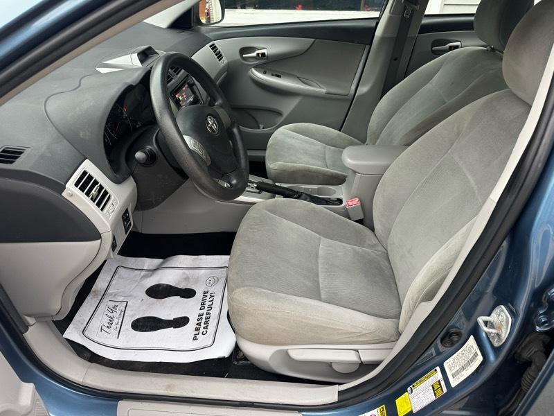 Toyota Corolla LE 2013