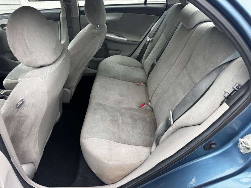 Toyota Corolla LE 2013
