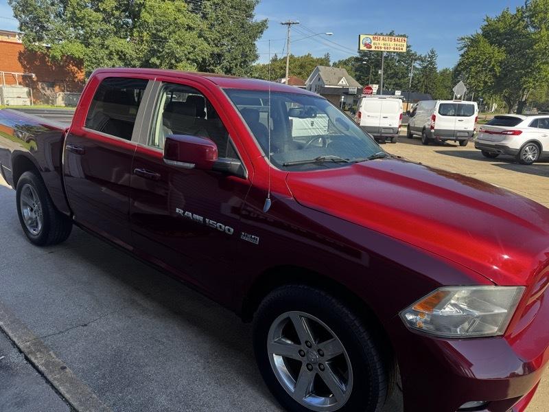 RAM 1500 Sport Crew Cab 4WD 2011