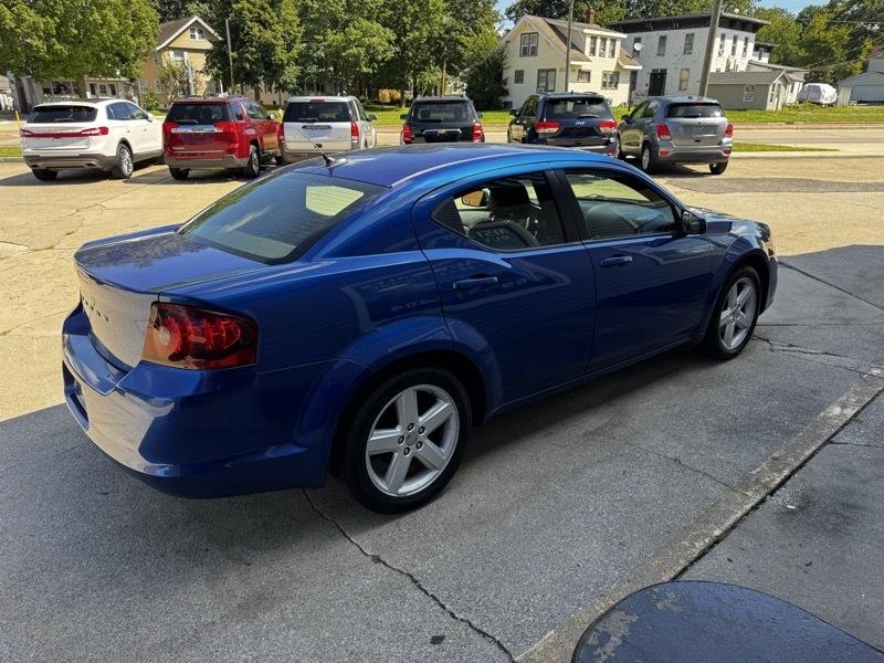 Dodge Avenger Base 2013