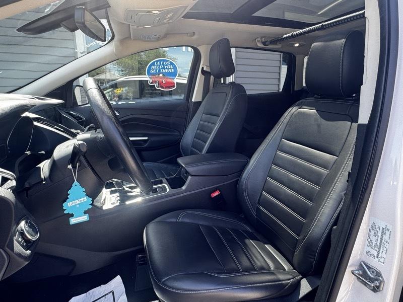 Ford Escape Titanium 4WD 2018