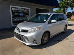 2018 Toyota Sienna 