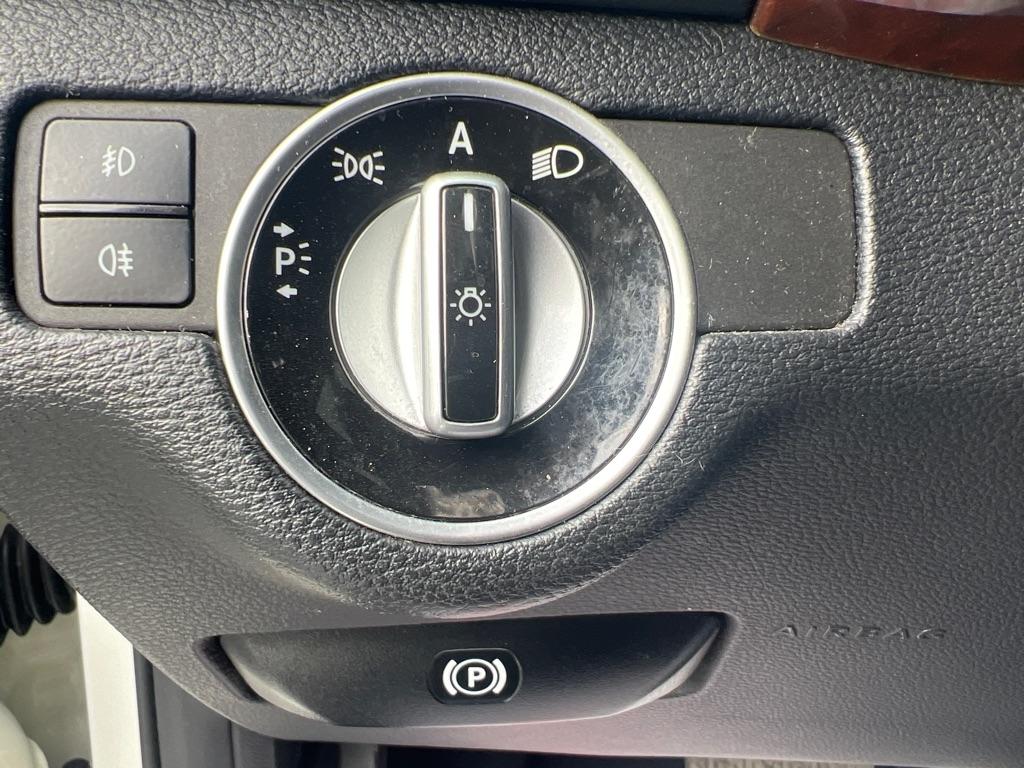 Mercedes-Benz GLK-Class  2011