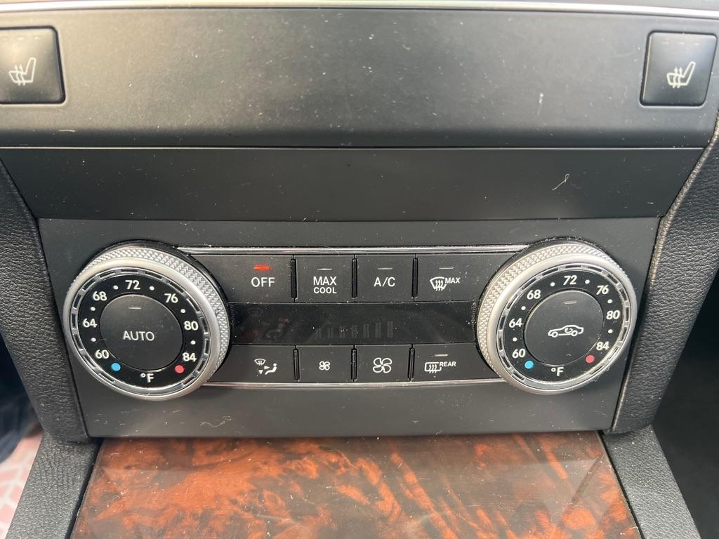 Mercedes-Benz GLK-Class  2011