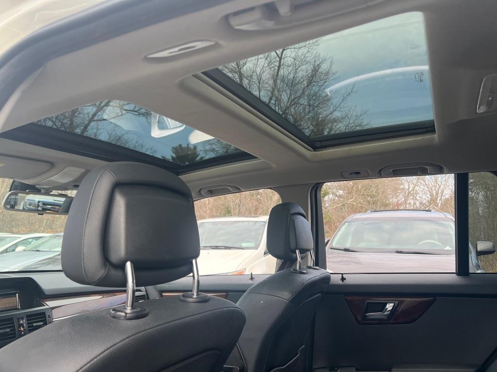 Mercedes-Benz GLK-Class  2011