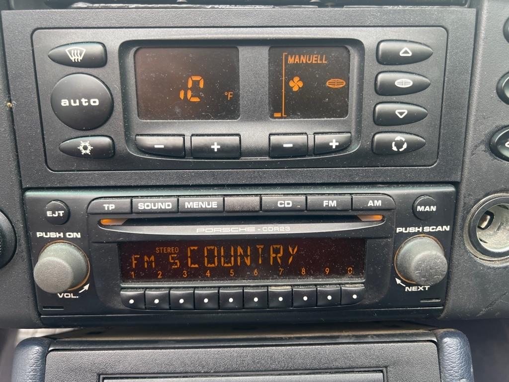 Porsche Boxster  2004