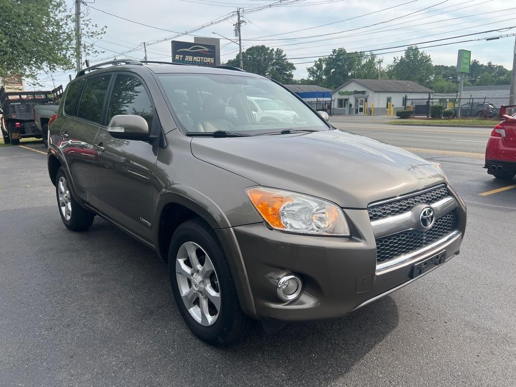 Toyota RAV4  2010