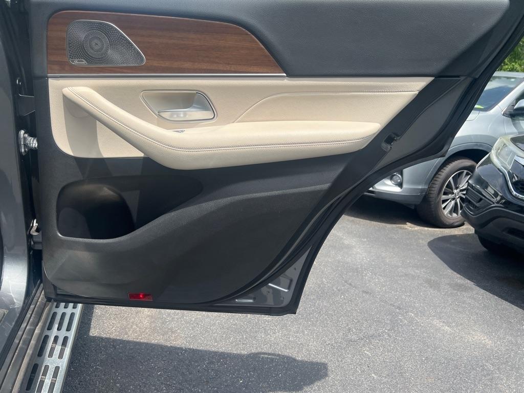 Mercedes-Benz GLE  2023