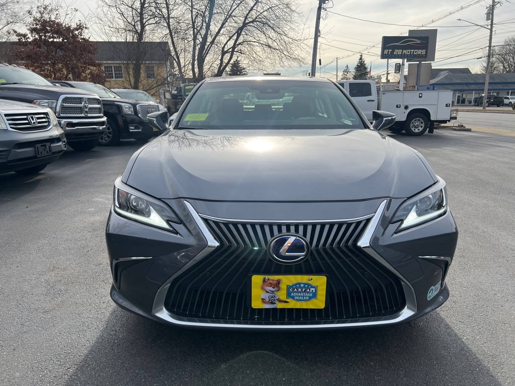 Lexus ES  2019