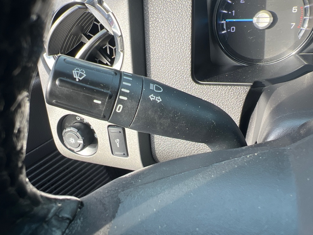 Ford Super Duty F-250 SRW  2012