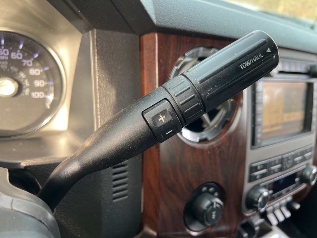 Ford Super Duty F-250 SRW  2012