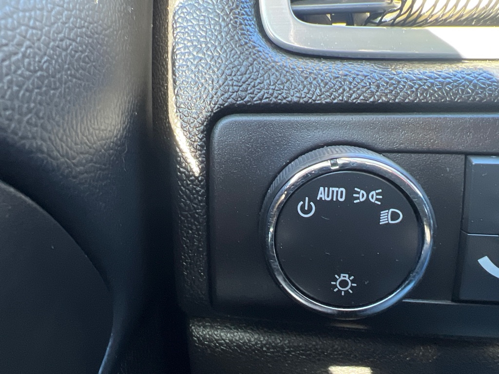 Chevrolet Tahoe  2014