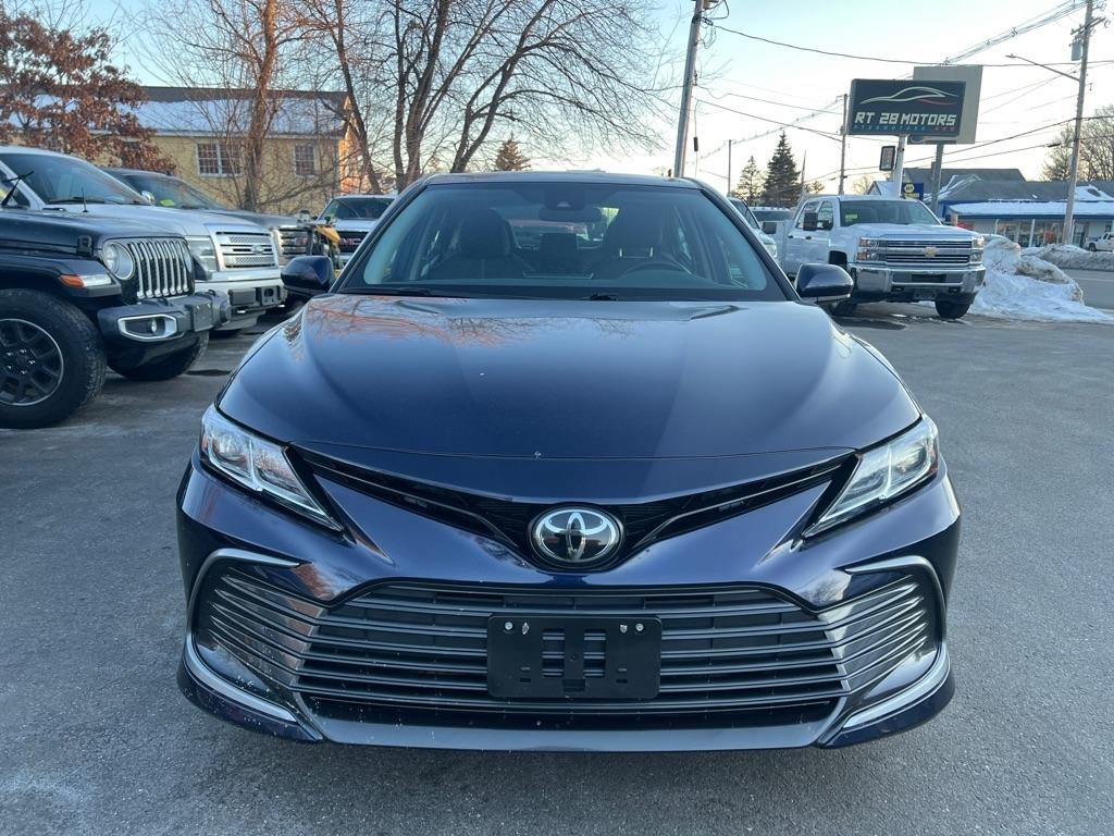 Toyota Camry  2022