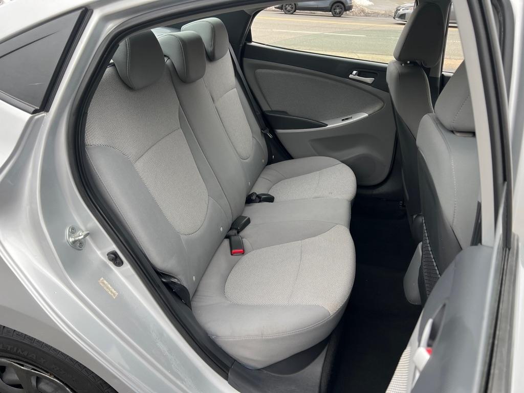 Hyundai Accent  2013