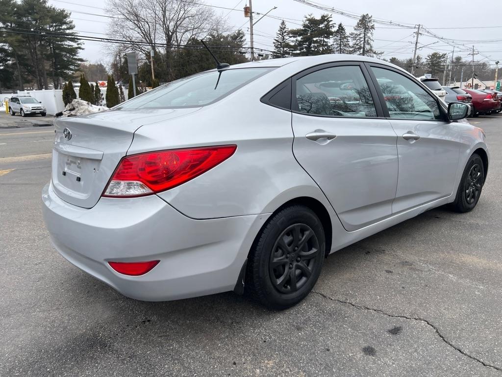 Hyundai Accent  2013