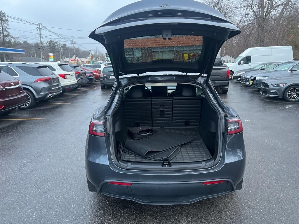 Tesla Model Y  2020