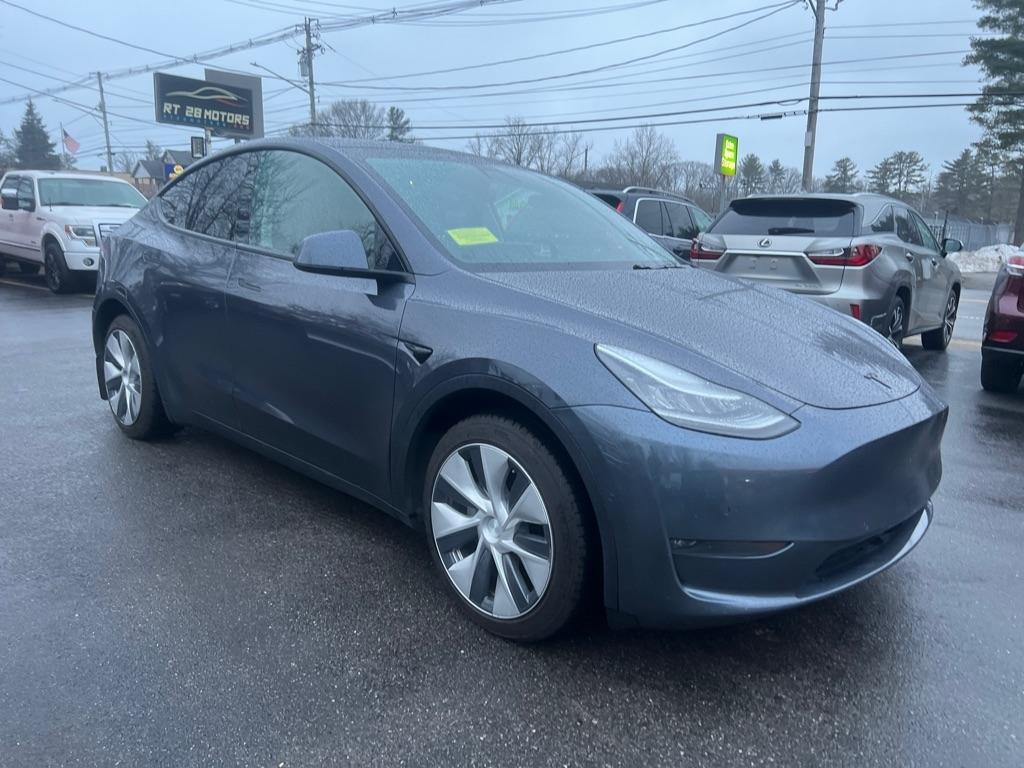 Tesla Model Y  2020