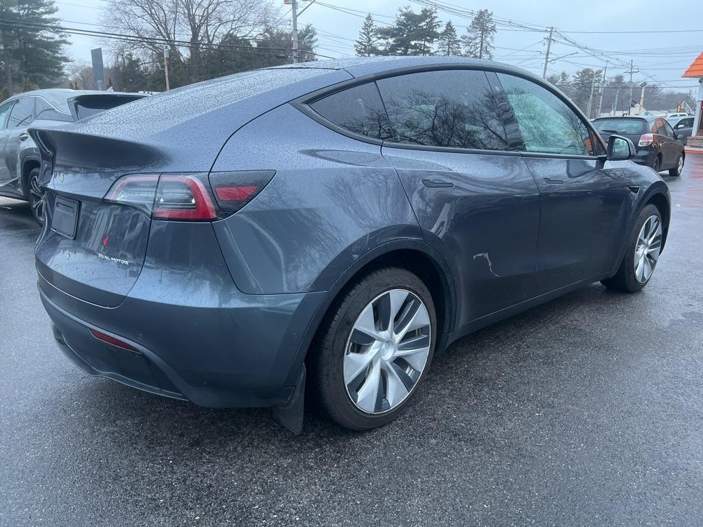 Tesla Model Y  2020