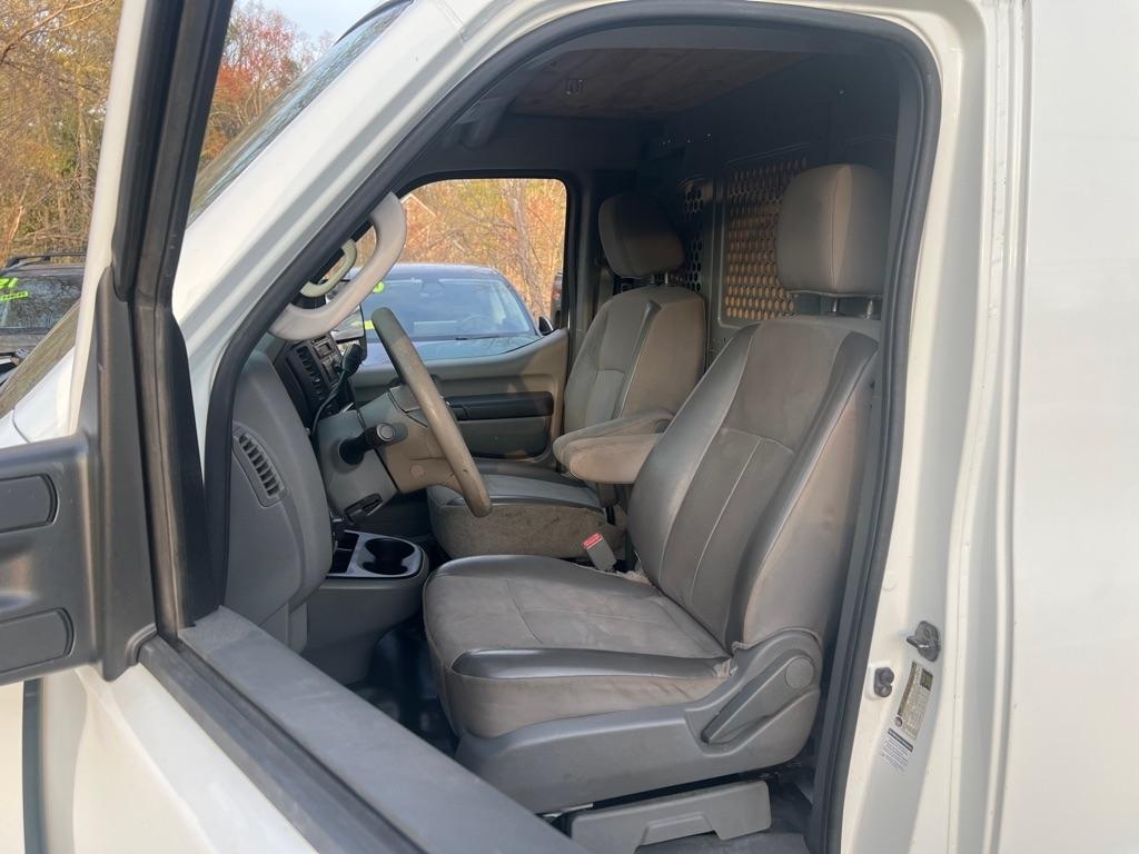 Nissan NV  2015