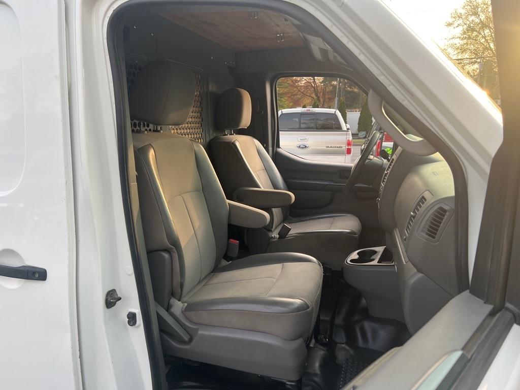 Nissan NV  2015