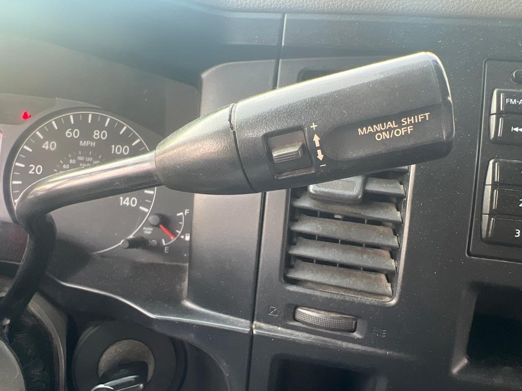 Nissan NV  2015