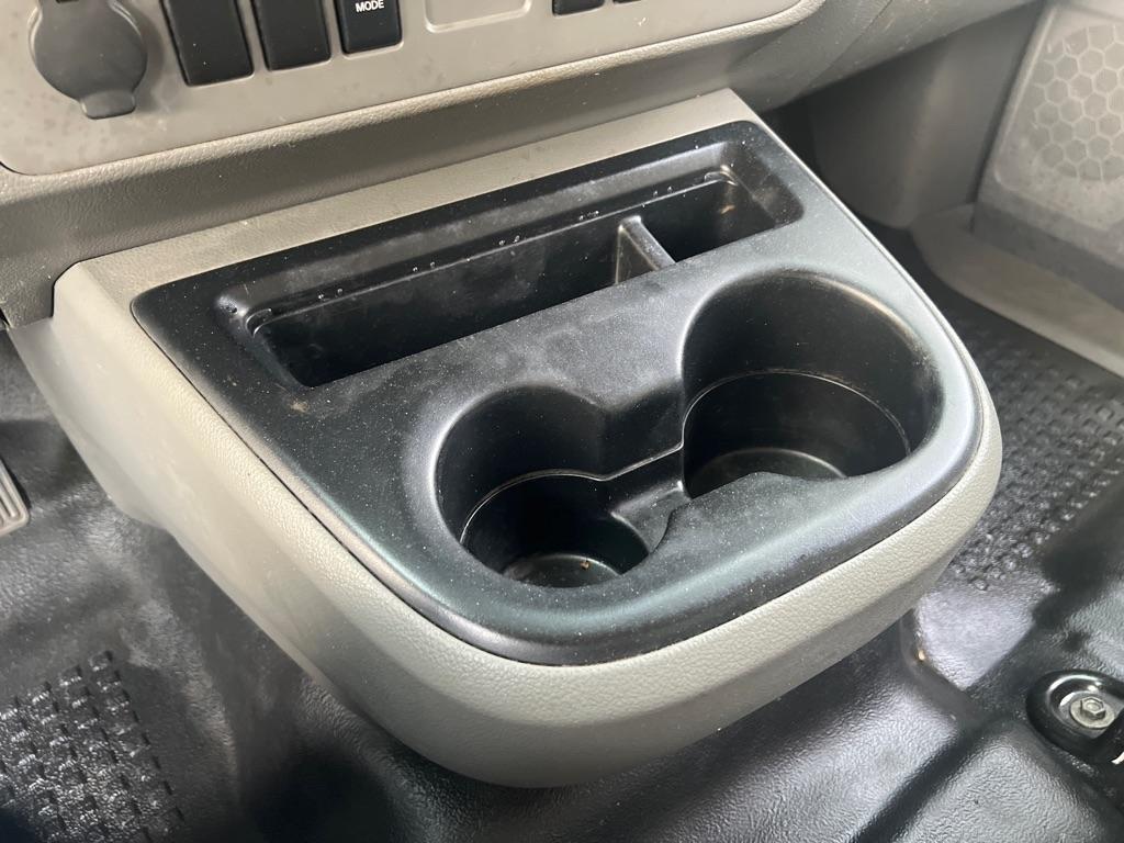 Nissan NV  2015
