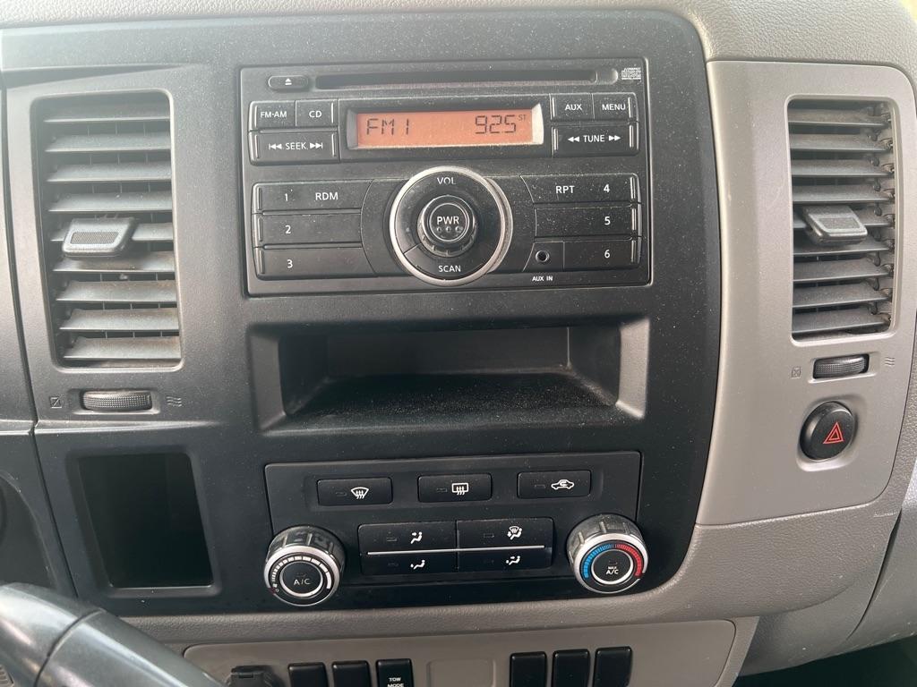 Nissan NV  2015