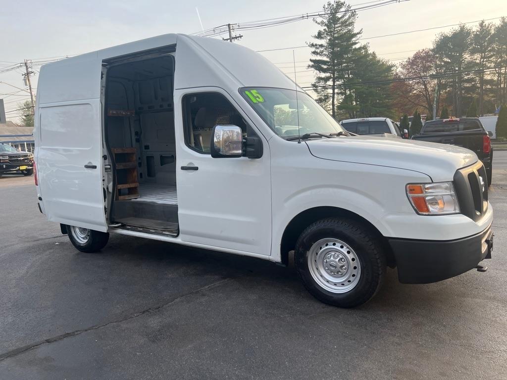 Nissan NV  2015