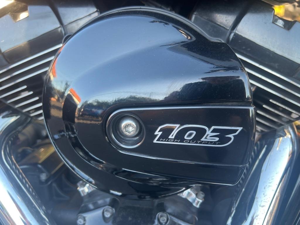 Harley-Davidson FLHXS  2015