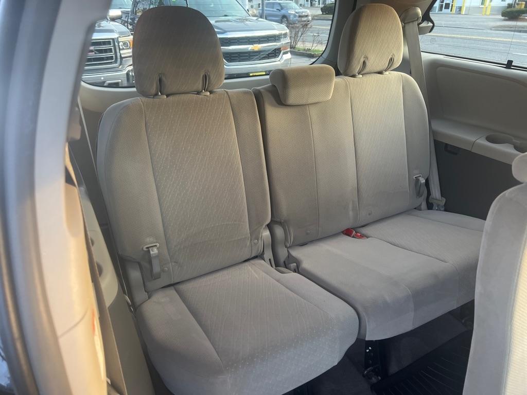 Toyota Sienna  2017