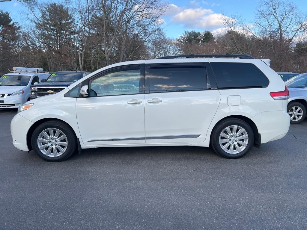 Toyota Sienna  2014