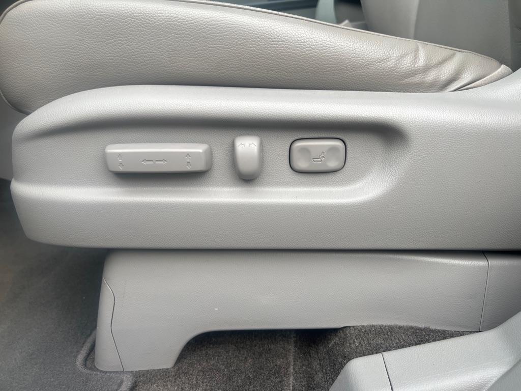 Honda Odyssey  2012