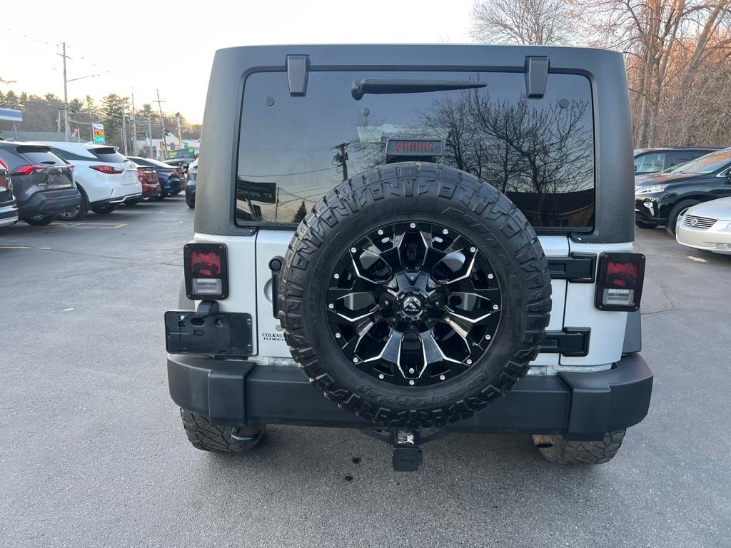 Jeep Wrangler Unlimited  2011