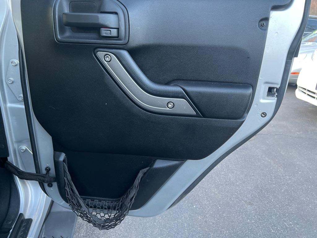 Jeep Wrangler Unlimited  2011