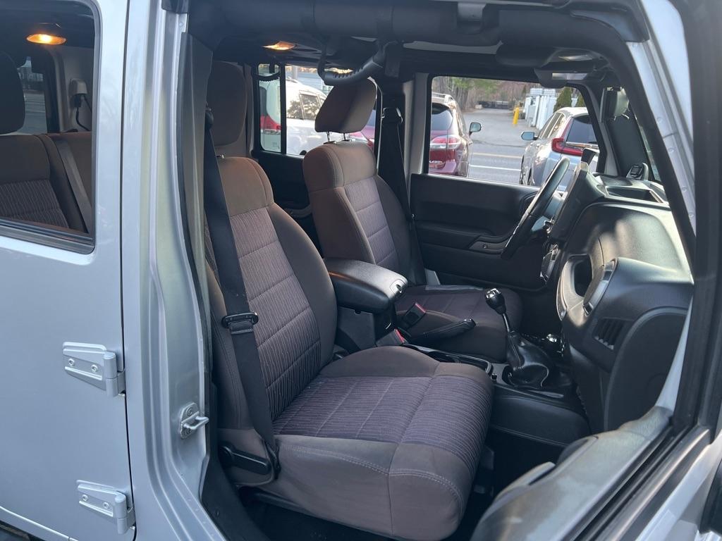 Jeep Wrangler Unlimited  2011