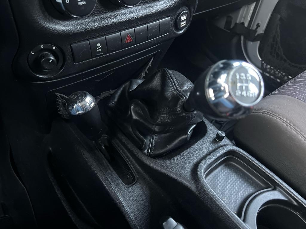 Jeep Wrangler Unlimited  2011