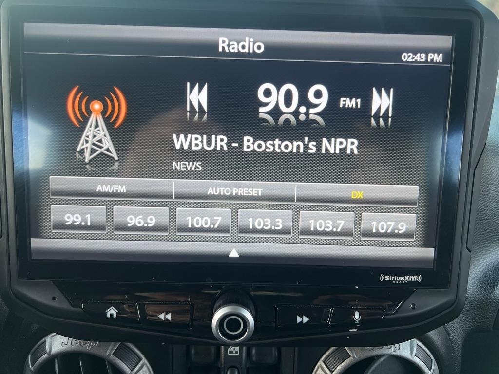 Jeep Wrangler Unlimited  2011